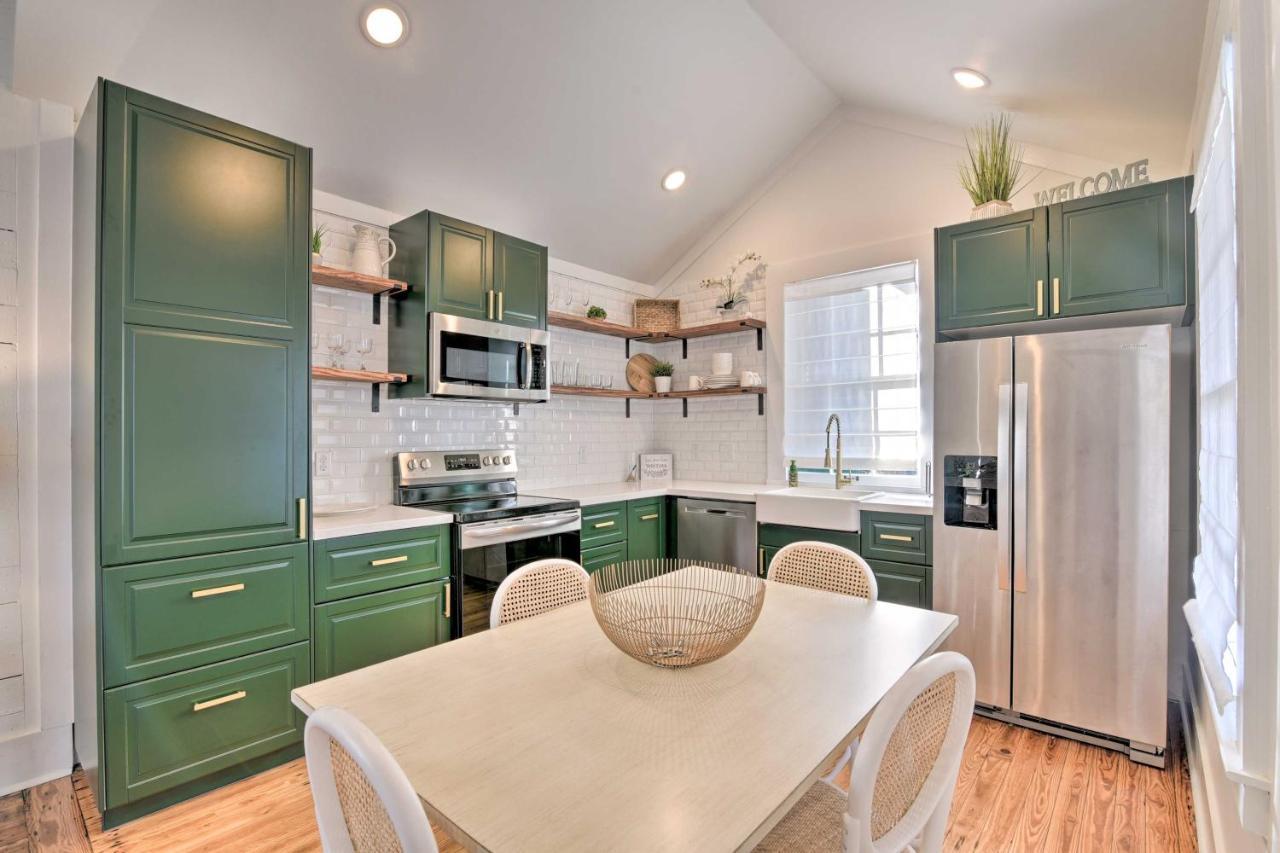 Bright Galveston Cottage Close To Beach And Strand Exterior foto